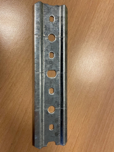 Ophangrail  ijzer/verzinkt - Lengte 19,8 cm Hoogte 4,8 cm