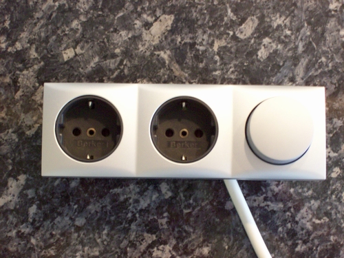 2x wcd & 1x dimmer in 3-voudig raam OP=OP